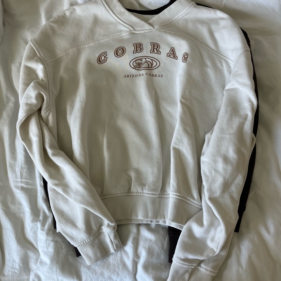 H&M SWEATER BUNDLE - Picture 3 of 7